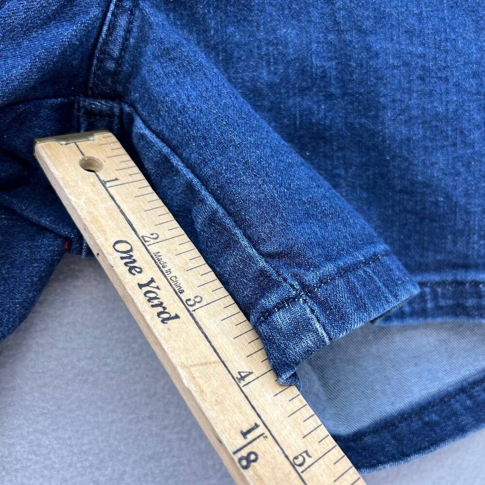 Levi's Women's Jean Shorts Size 12 W31 Medium Wash - Picture 5 of 11
